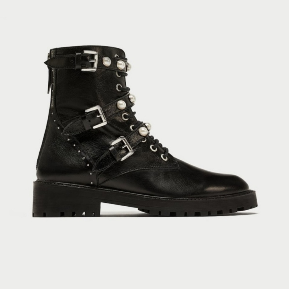 Zara boots with pearls